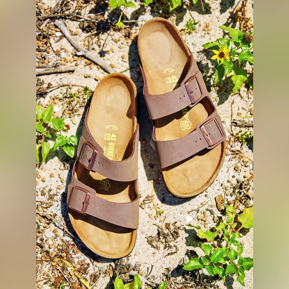 Men’s Birkenstock Arizona Slide Sandal in Mocc